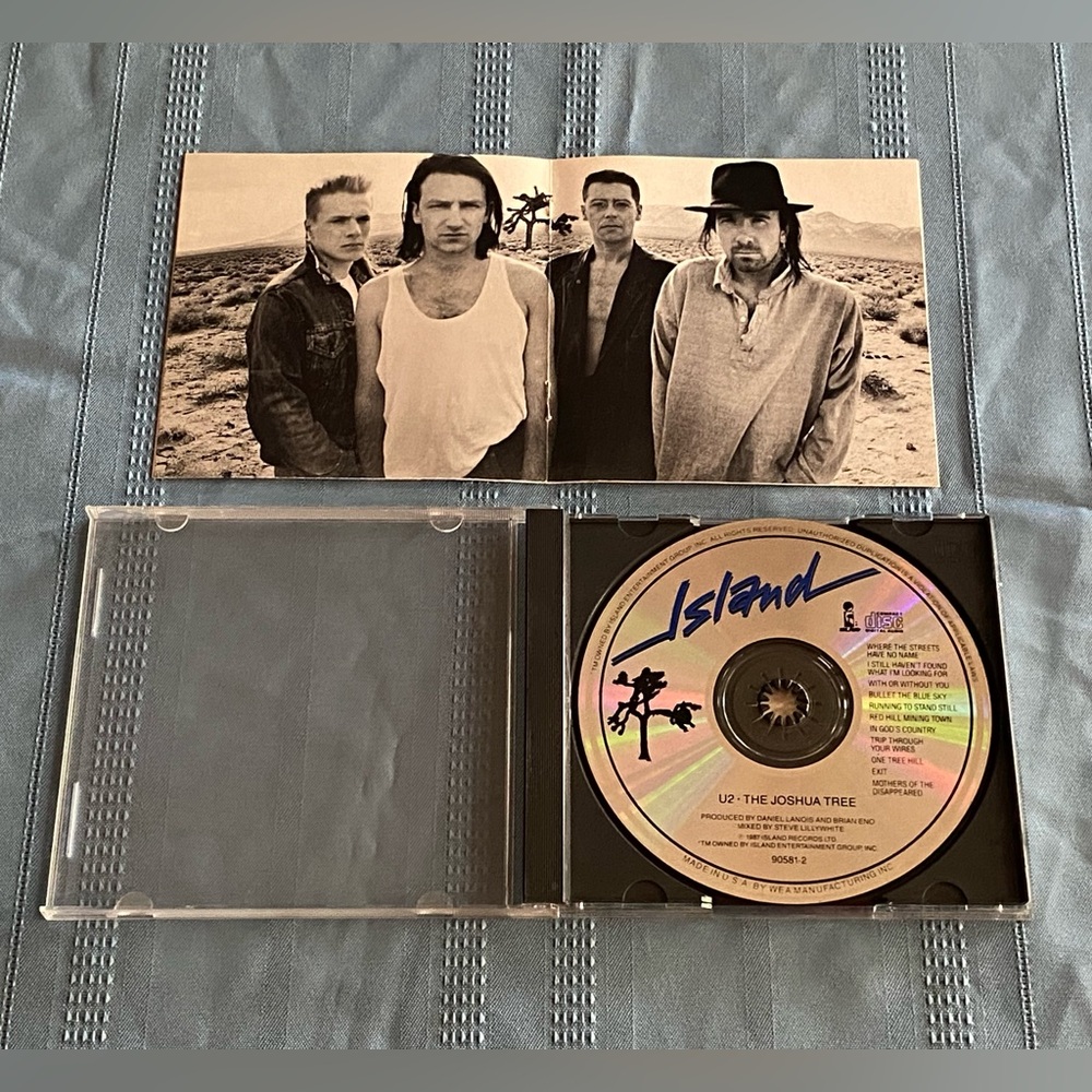 U2 CD - Picture 5 of 16